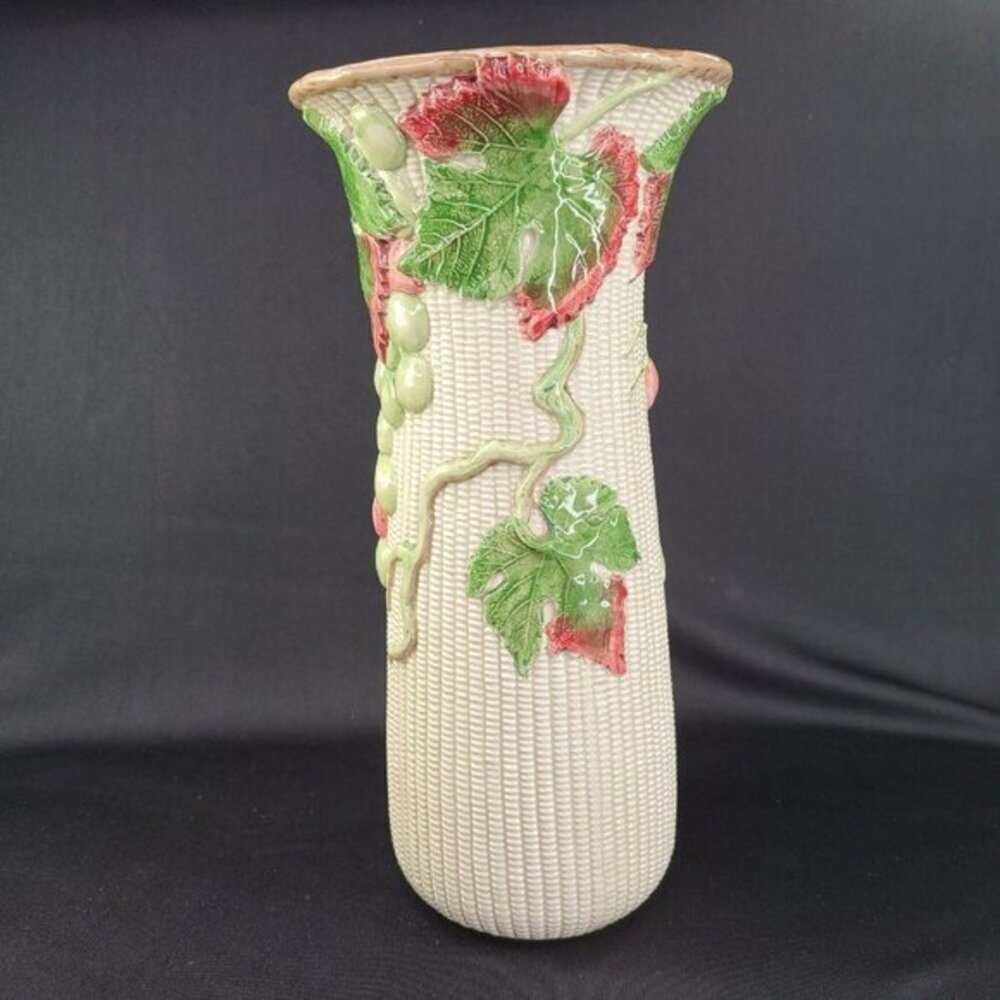 Fitz and Floyd Vase Bordeaux Grapes and Ivy Embossed Ribbed‎ 1988 Japan Vtg READ